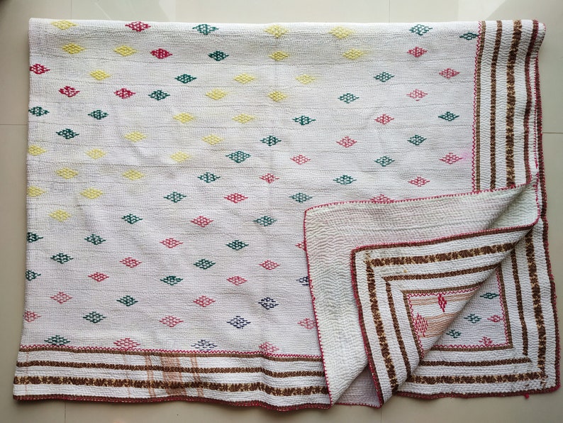 Free Shipping USA UK !Usd 30 off Exquisite Reversible white Vintage kantha cotton quilt throw sari quilt blanketbedding decor