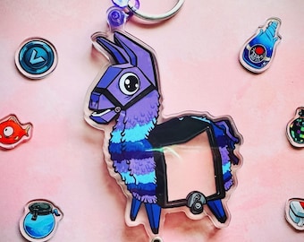 Loot Llama Shaker Charm