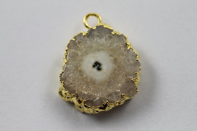 Beige 10-20 mm Pendant Natural Solar Quartz stone Geodes Gold Edged