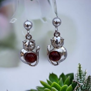 Sterling Silver 925 Pretty Women&#39;s Amber Cat Stud Earrings, Cherry Amber Stones