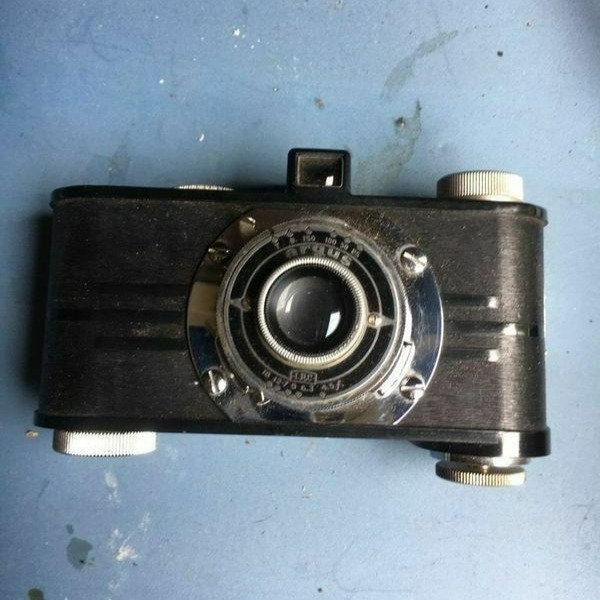 ARGUS Model A Vintage 35mm Film Camera, Late 1930s Model with case - Untested