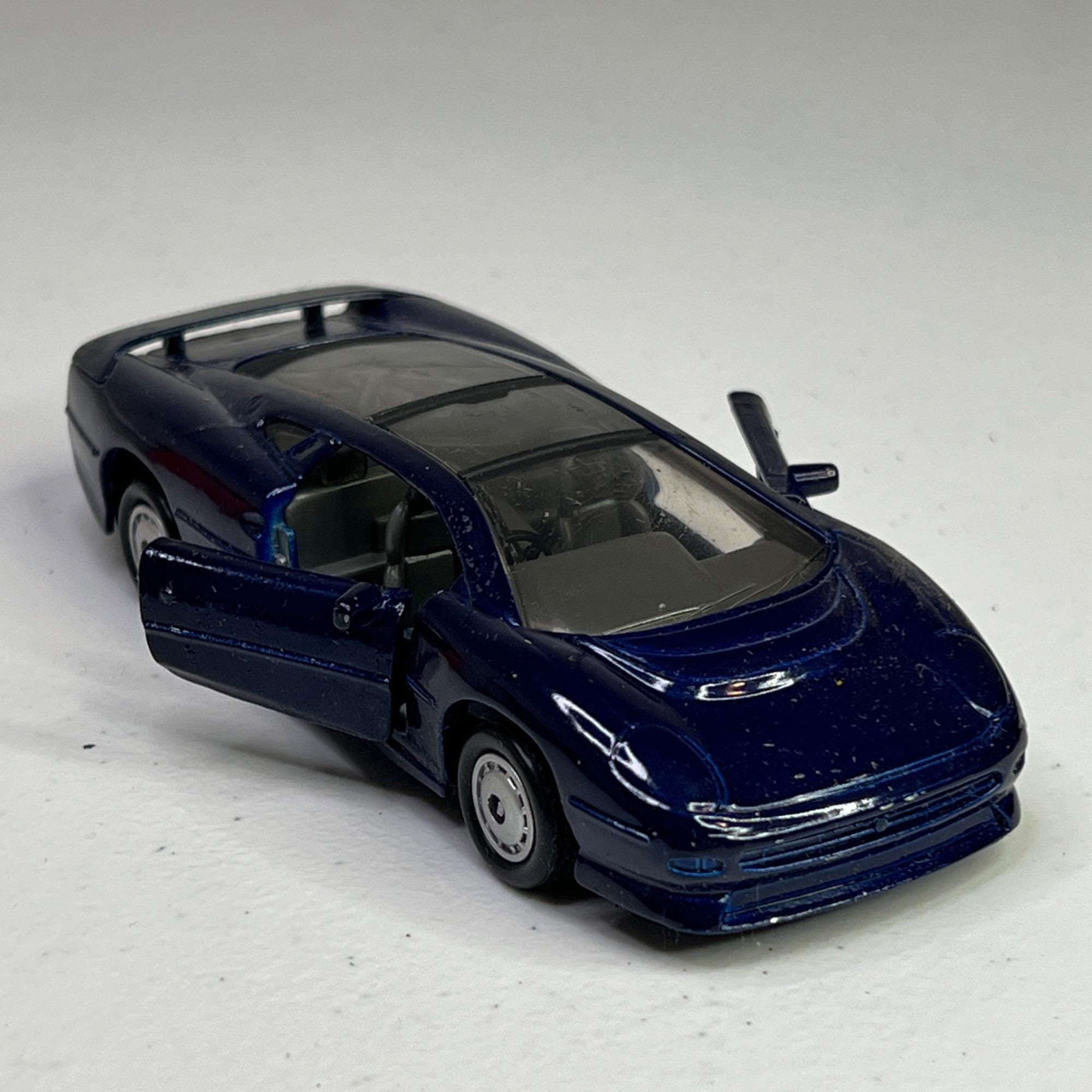Vintage Jaguar XJ220 1/40 Scale Diecast Model Car in Metallic Blue