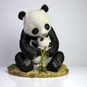 Homco Masterpiece Porcelain Panda & Baby Cub Figurine Vintage 1988 4.5&quot; Tall