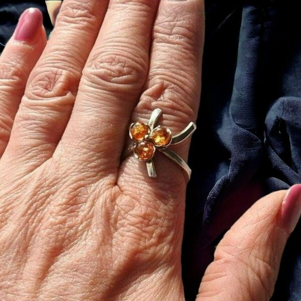 Sterling Silver 925 Baltic Amber Ring With 3 Beautiful Color Stones, Size 8