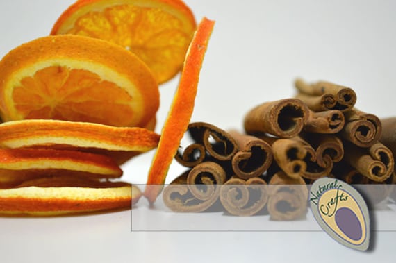 CRAFT WREATH DECORATION 8cm CHRISTMAS CINNAMON STICKS /& ORANGE SLICES