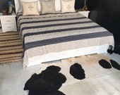 100 Coton throw with frange hand loomed by our weavers , size 110x90 39 39 inches