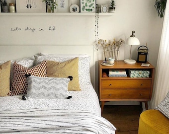 Manta decorativa hecha a mano con pompones y borlas | Funda nórdica de algodón tejido a mano | Manta para sofá | Manta para los pies de la cama