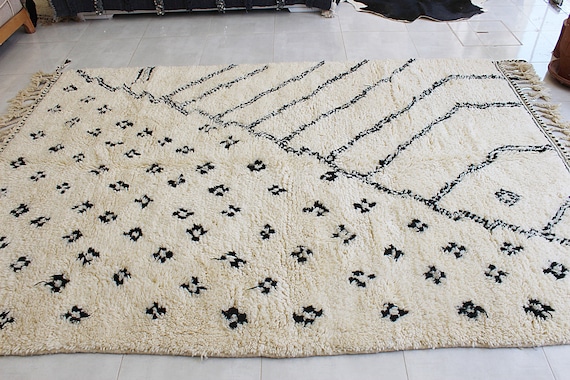 Direct from Artisan,handmade  Berber Wool Rug - Artisan Handwoven Home Accent