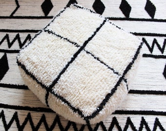 Moroccan Kilim pouf ,floor pillow ,handmade , 100% wool ,Ivory and black Pattern, size 64x64x26 cm