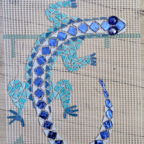 Salamandre en mosaïque émaux de briare, emaux de verre effet miroir