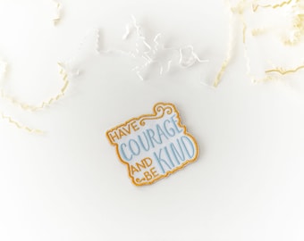 Cinderella Embroidered Patch: Metallic Gold Fairy Tale Accessory