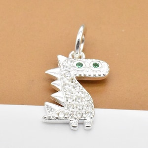 2 Sterling Silber Dinosaurier Charms mit CZ, 925er Silber glänzende Dinosaurier Charms, niedlicher Dinosaurier, kleiner Dinosaurier, Armband Charm, Ketten Charm
