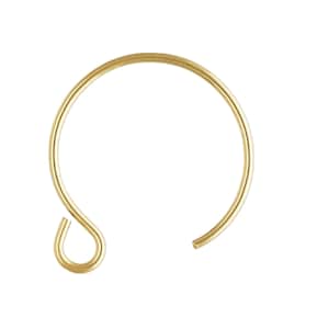 Könnte beinhalten: Ein goldfarbener Metall-Sprüngring mit einer kleinen Schlaufe an einer Seite. Dieser Ring wird häufig in der Schmuckherstellung verwendet.