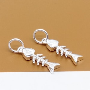 4 Sterling Silver Fish Bone Charms 2-Sided, Shiny Fish Skeleton Charm, Cat Charm, 925 Silver Fish Bone Charm for Bracelet Necklace