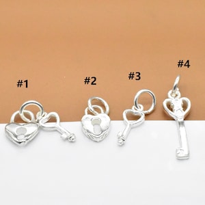 2 dijes de candado y llave en forma de corazón de plata de ley, dijes de candado y llave en forma de corazón de plata 925, dije de llave lindo, dije de candado en forma de corazón pequeño, dije para collar