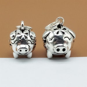 2 Sterling Silber Schweinchen Charms 3D, 925er Silber Piggy Charm, niedlicher Schwein Charm, kleines hohles Schweinchen mit Blumen Design für Armband Halskette