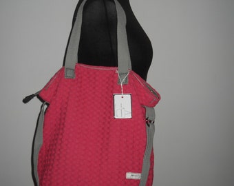 handmade bag, pink, fúcsia, three handles, zipper closure, round base