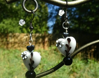 White Glass Hearts with Elegant Black Designs Earrings (E91)