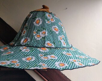 Fabulous Vintage 'Folding' Travel Hat with Elastic Chin Strap in Floral Green - Gift For Her - Travel, Holiday, Mothers Day Gift