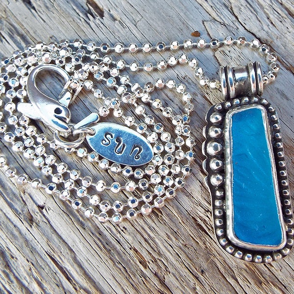 Rare True Electric Turquoise Patterned Sea Glass Sterling Silver Bezel Pendant 18" Necklace Dolphin Clasp