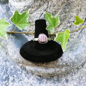 Minimalistic Pink and White Davenport Cane Rod Piece Sea Glass Stackable Sterling Silver Ring Size 8
