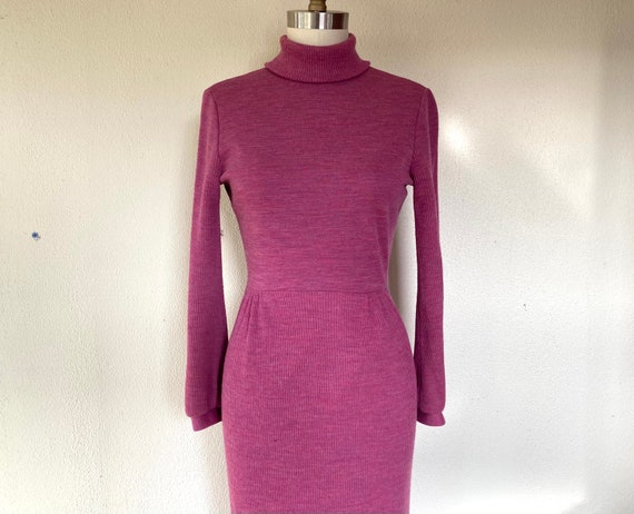 RESERVED 1970s Pink knit maxi dress