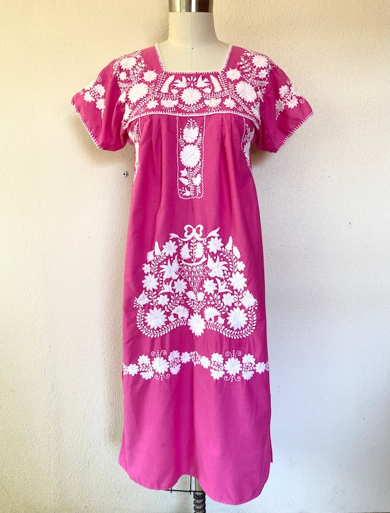 1970s Pink Mexican Oaxacan dress - image 2