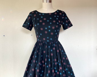 1950s Black cotton day dress with circle print