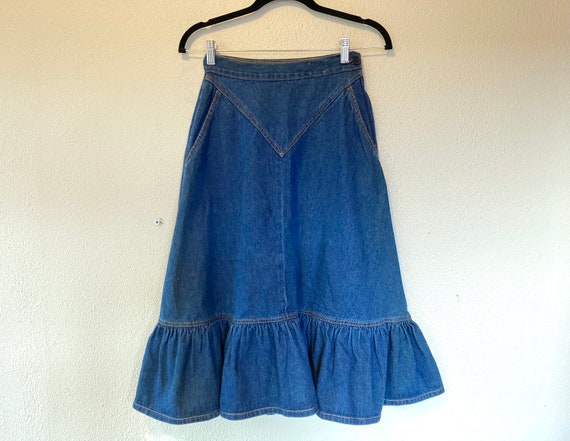 1970s Blue denim A-line ruffled skirt