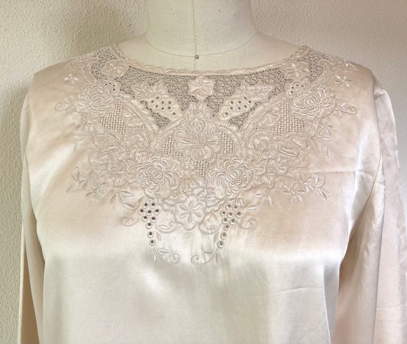 Vintage Cream embroidered silk blouse - image 4