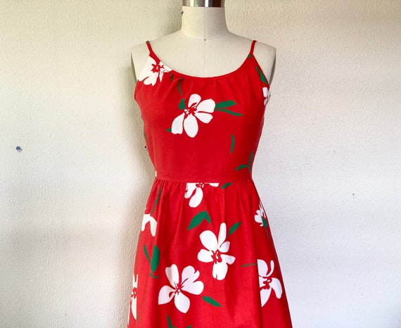 1970s Red floral Malia cotton sun dress - image 1