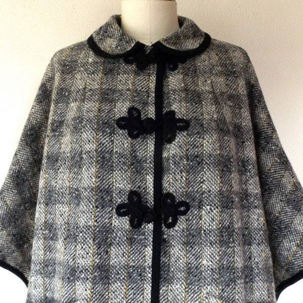 Vintage 1960s plaid wool cape