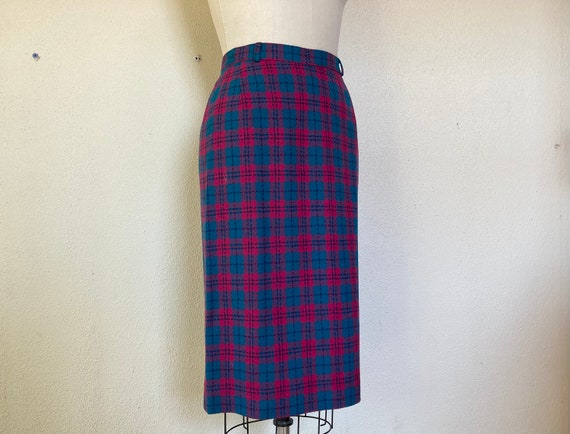 1980s Plaid Pendleton wool pencil skirt - image 4