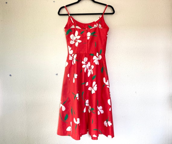 1970s Red floral Malia cotton sun dress - image 4