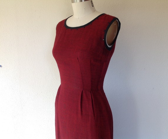 1940s Cranberry red wiggle dress