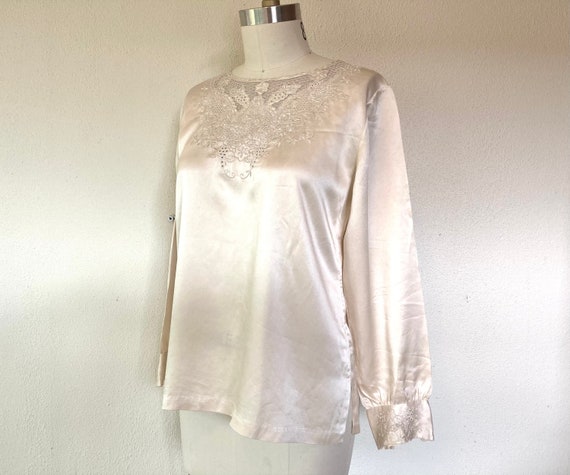 Vintage Cream embroidered silk blouse - image 2