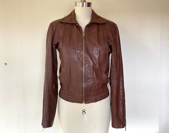 1970s Brown leather bomber jacket