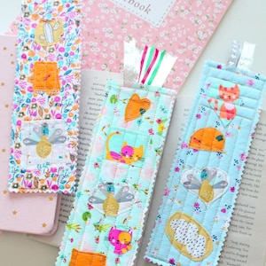 Scrappy bookmark sewing tutorial, easy bookmarks to sew, fabric bookmarks sewing tutorial, how to sew fabric bookmarks