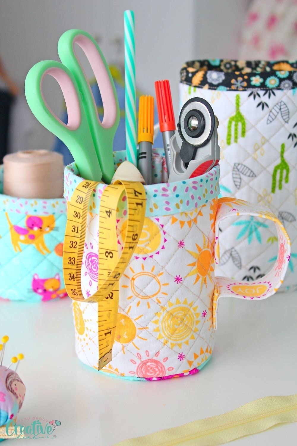 Quilted Mugs Tutorial, Fabric Containers Tutorial, Quilted Cups Tutorial, Quilted Mugs, Quilted