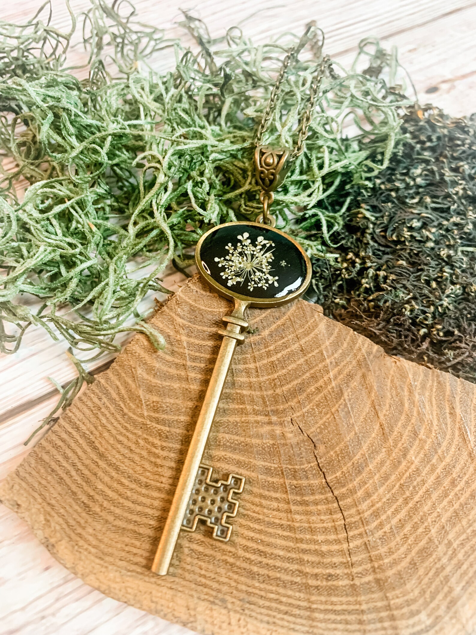 Pressed Powder On Key Chain Queen Anne’s Lace Pressed Flower Long Key Necklace, Pressed and Dried ...