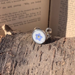 Forget Me Not Real Dried and Pressed Blue Flower Ring in Sterling Silver, resin silver ring with flowers, natural jewelry gifts for her