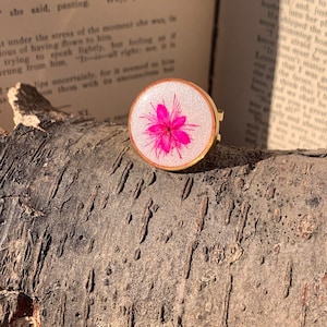 Real Pink Flower Gold Ring, real dried Pink Flower Ring in gold tone, resin gold ring with flowers, natural jewelry gifts for her, pink ring