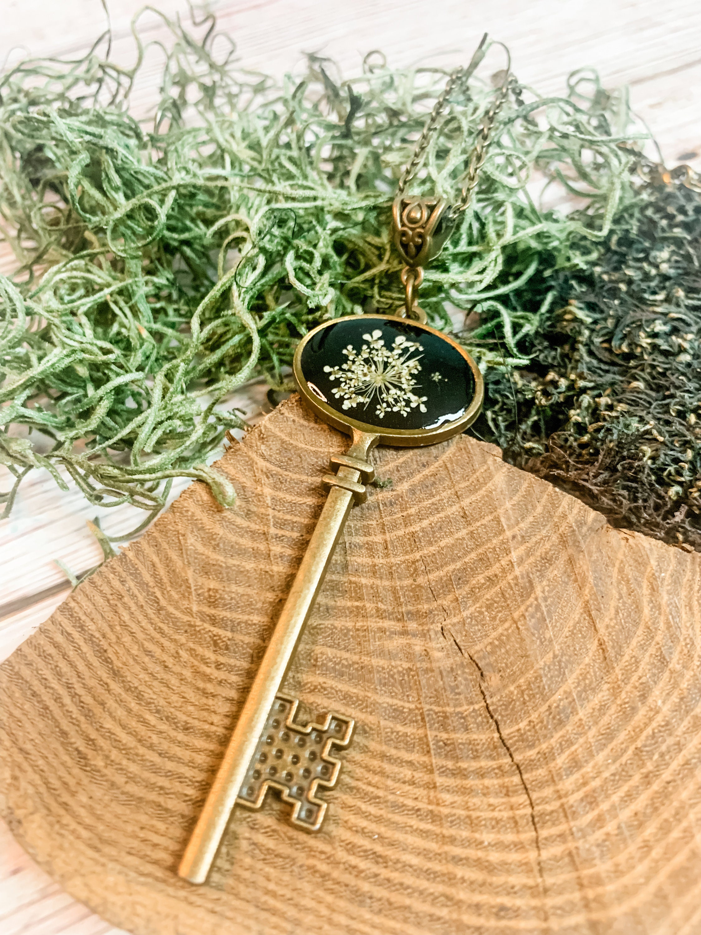 Pressed Powder On Key Chain Queen Anne’s Lace Pressed Flower Long Key Necklace, Pressed and Dried ...