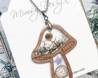 Real Mushroom Necklace, real dried mushroom necklace, hand painted gold mushrooms and moss fairy jewelry, gifts for her, tiny mushrooms
