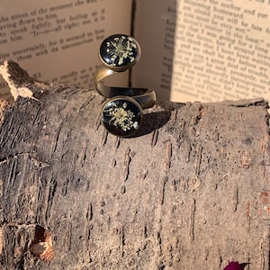 Bague fleur pressée, bijoux fleurs pressées, bijoux fleurs séchées bijoux terrarium vraie fleur résine collier de fleurs dentelle de la reine des annees
