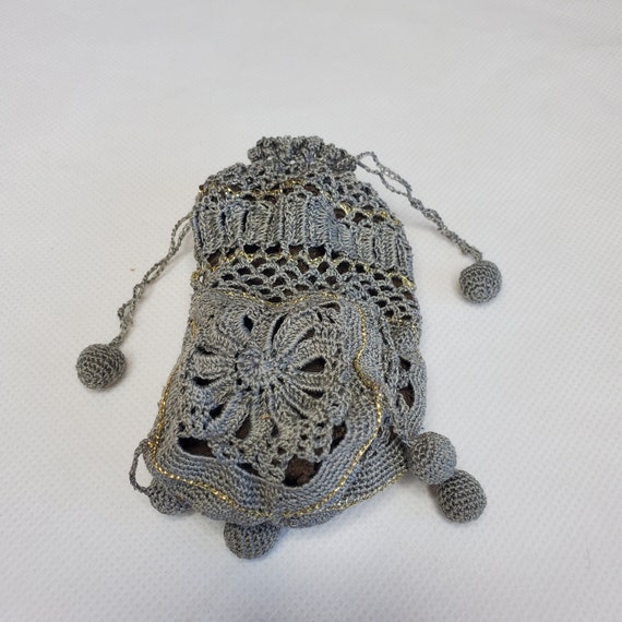 Mini crochet pouch