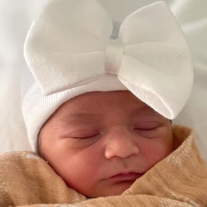 Baby Girl Newborn Hat with bow Newborn Baby Girl Hat baby hat hospital baby hat white hat white newborn hat with bow newborn baby girl hat