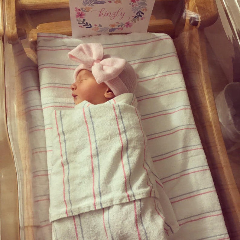 PINK Newborn girl Hospital Hat with bow and bow Baby Girl Newborn Hospital Hat Beanie with Big Pink Bow Hat with Baby Bow