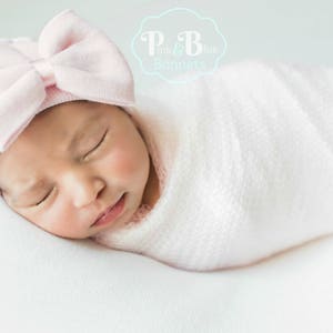 Girls newborn hospital hat, girls hospital hat, newborn hospital hat, newborn hospital hat with bow, baby hat image 6