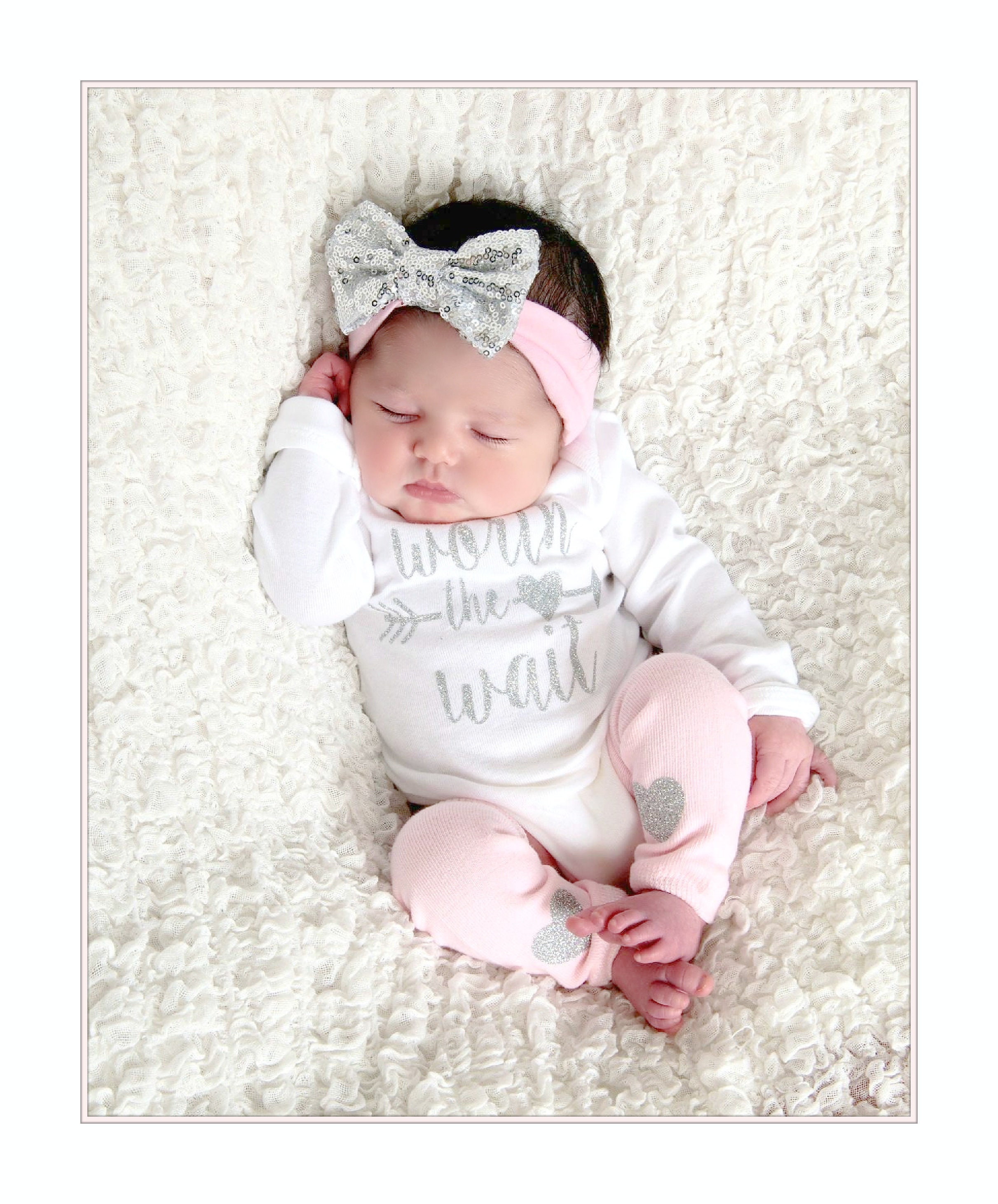 Newborn Girl Personalized Baby Girl Coming Home Outfit Baby Shower Gift Baby  Girl Clothes Hello World Newborn Girl Outfit Clothing Baby Gift - Etsy